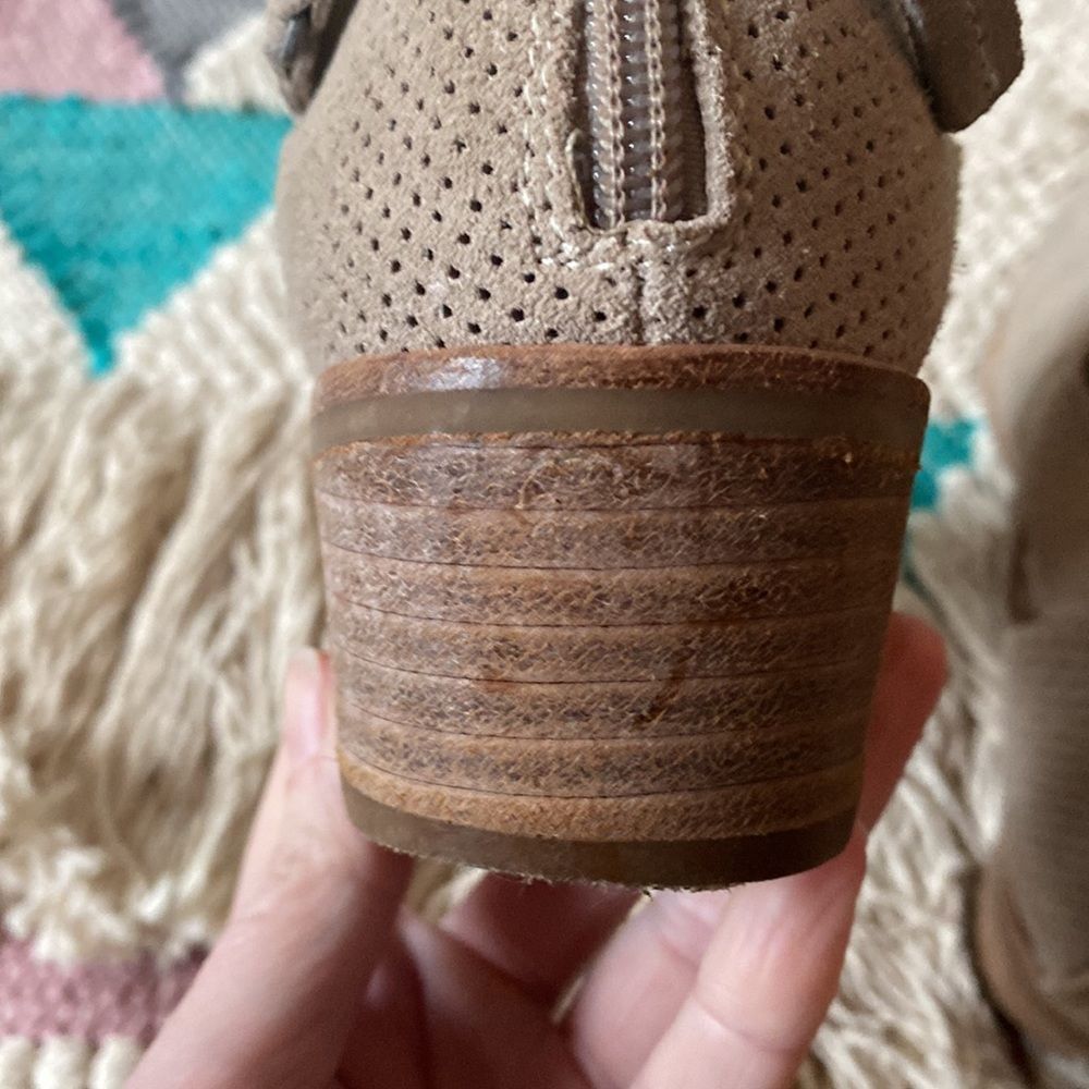 Dolce Vita Beige Bootie - Picture 5 of 10